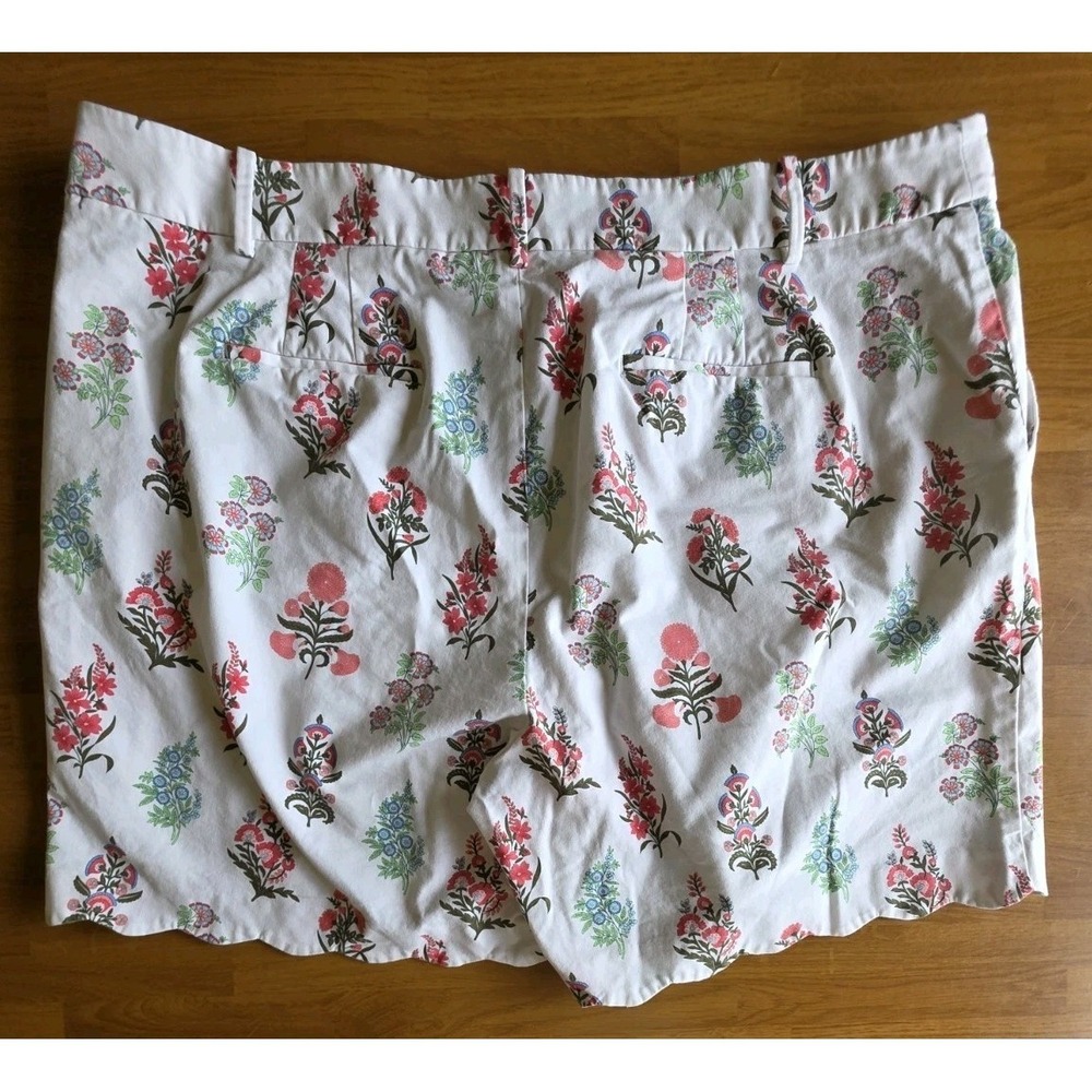 Talbots Womens 20W White Floral Scalloped Hem Shorts Cotton Stretch Pink Blue - Picture 11 of 11